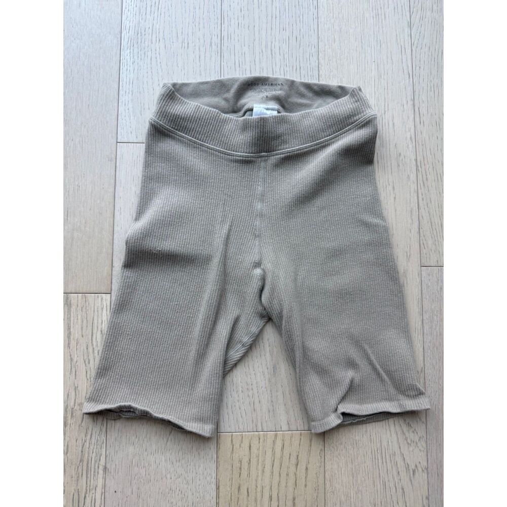 Good American Super Soft Stretch Shorts Gray Taupe Size 1/2 7" Inseam
